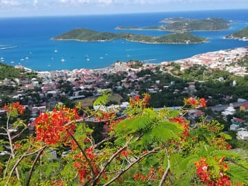 Private Island Drive Tour with Sapphire Beach in St. Thomas