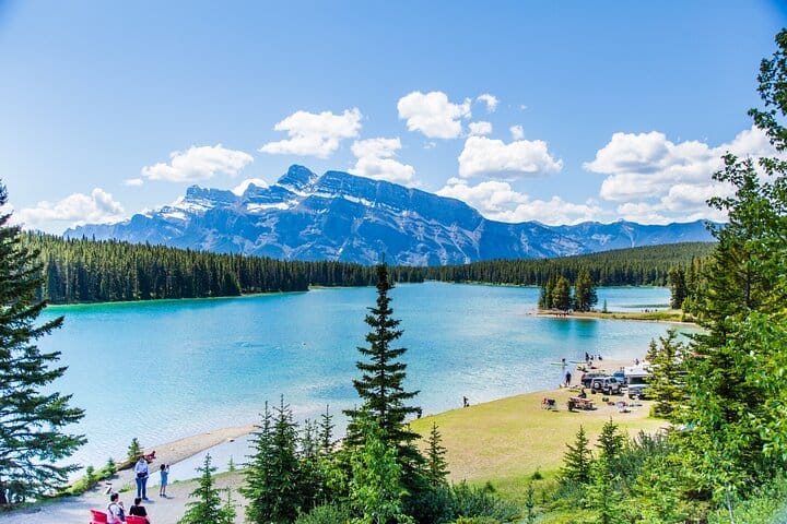 Banff Town Lake Minnewanka Banff Gondola and Johnston canyon 5