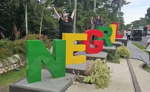 Negril 7 Mile Beach and Ricks Cafe Day Trip with Shopping