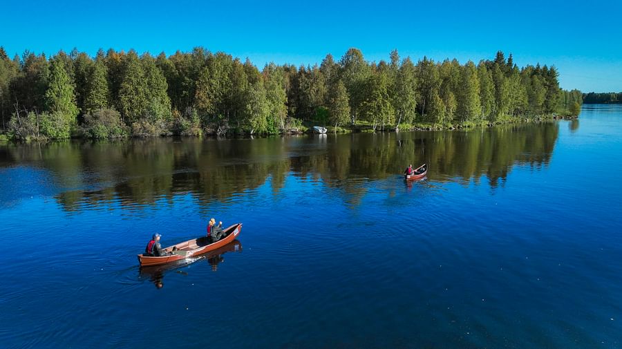 canoeing, paddling, safari, Pure Lapland, Rovaniemi Lapland