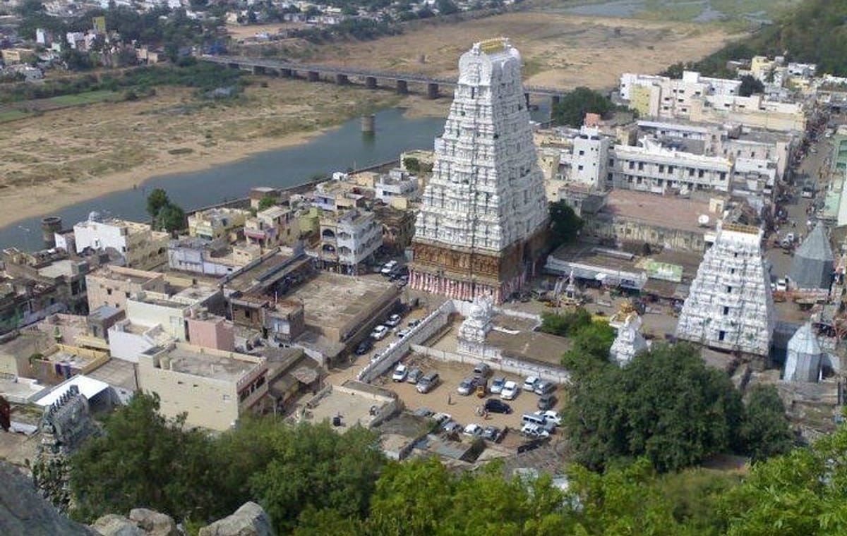 Chennai to Temple Trail: Srikalahasti & Sri Venkateswara Tour