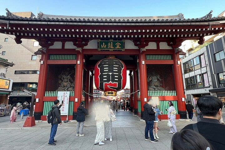 Walking Tour of Sensoji Temple and Surroundings in Asakusa