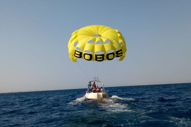 Parasailing Adventure Fly to Sky with Hotel Pickup - Hurghada