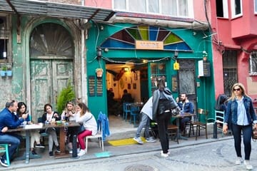 Explore Galata Tower and Fener-Balat Neighborhoods by Ferry in Istanbul