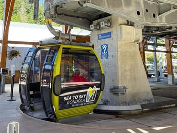 Private Whistler and Squamish Day Tour from Vancouver