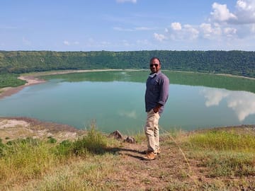 Lonar Lake Tour: Discover India's Unique Meteorite Crater