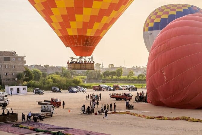 Hot Air Balloon Ride in Luxor Egypt with Transfers Included