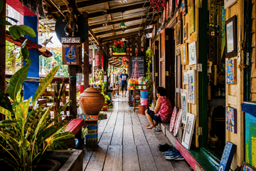 Bangkok Private Tour: Golden Buddha and Cultural Temples