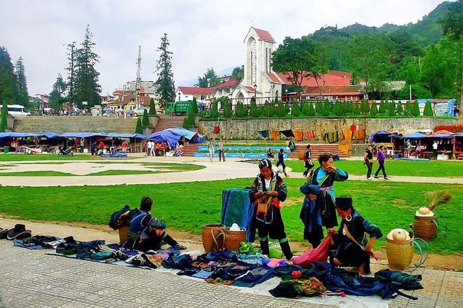Sapa tour 2days trekking Ta Van & Cat Cat village 3
