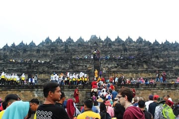 Borobudur Temple Day Tour from Semarang City