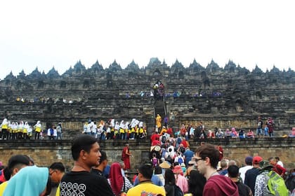 Borobudur Cruise Line Day Tour