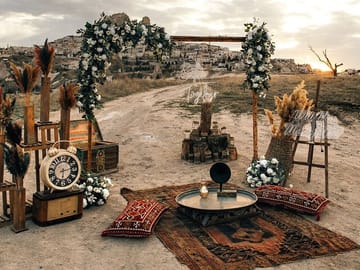 Engagement Photography Experience in Göreme, Türkiye