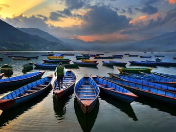 Private Hiking and Boating Tour at Peace Pagoda, Pokhara