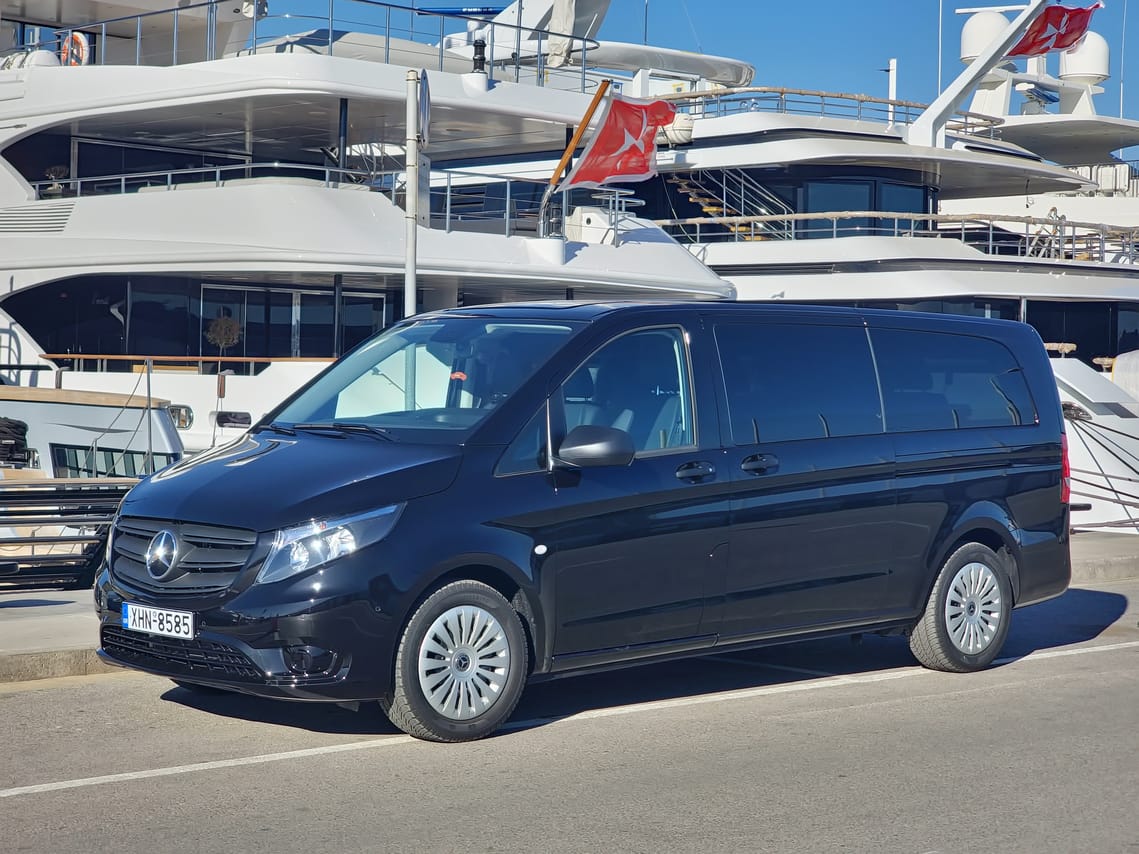 Private Transfer from Rafina Port to Athens City 10