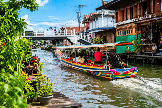Bangkok: Private Golden Buddha, Temples & Canal Communities photo 3