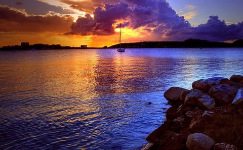 Private Sunset Motor Cruise in Simpson Bay, Sint Maarten