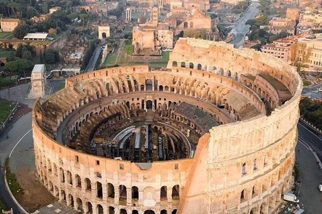Colosseum, Roman Forum and Palatine Entrance with Audio guide