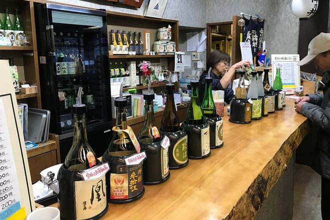 Tokyo Local Food and Drink Experience with a Bar Hopping Master photo 6