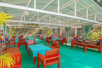 Sunset River Cruise with Local Snacks in Luang Prabang