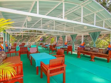 Sunset River Cruise with Local Snacks in Luang Prabang
