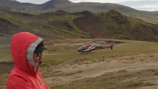 Waterfalls and Glacier Landing – Helicopter Tour from Reykjavik 10
