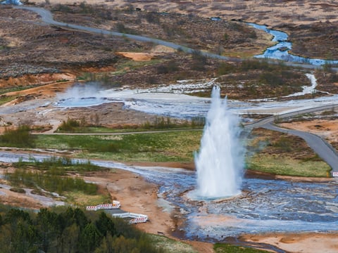 Golden Circle & Meet the Icelandic Horses | English Guide + Selected German Departures, photo 18
