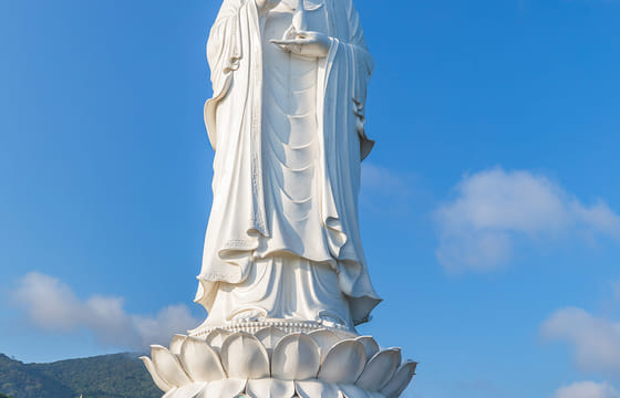 Da Nang City Tour from Tien Sa Port with Marble Mountains Visit