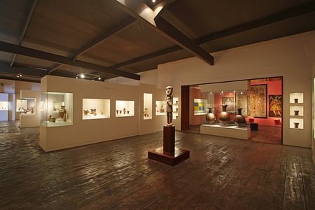 Larco Museum Evening Tour with Exquisite Dinner in Lima's Gardens