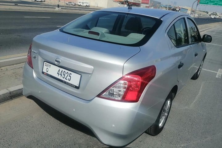 Private Transfer from Dubai airport to Abu Dhabi city in Van 4