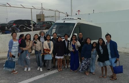 Private 6-Hour Santorini Highlights Tour from Fira