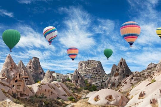 2 Day Cappadocia Tour from Istanbul with Flights and Cave Hotel