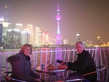 Shanghai Evening Tour: Huangpu River Cruise and Street Food