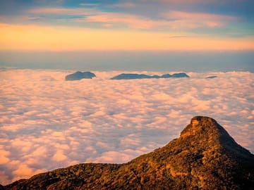 Trekking and Cultural Experience at Adam's Peak, Sri Lanka