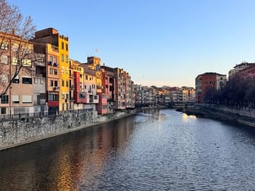 Personalized Girona Day Tour from Barcelona with Lunch