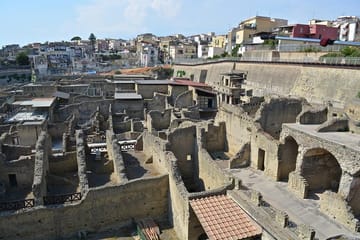 Herculaneum Archaeological Tour from Naples with Lunch