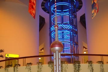 Oriental Pearl Tower Admission with Buffet Experience in Shanghai