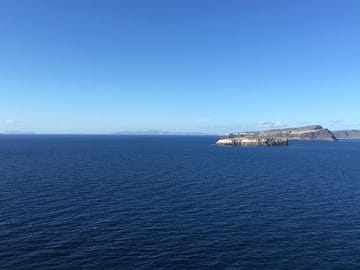 Private Wine Tasting Tour with Dinner and Oia Sunset in Santorini