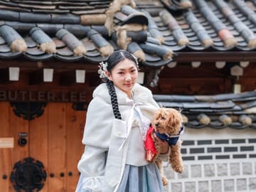 Seoul Private Hanbok Photo Tour Perfect for Families and Groups