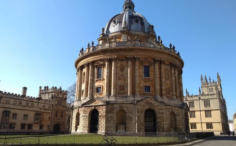 Private Tour of Oxford, Stratford-upon-Avon & Warwick Castle