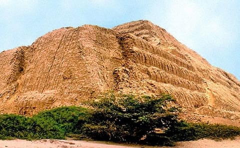 Tucume Pyramids and Sipán Museum Tour in Chiclayo