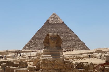 Private Tour Giza Pyramids, Sphinx, Saqqara & Memphis from Cairo