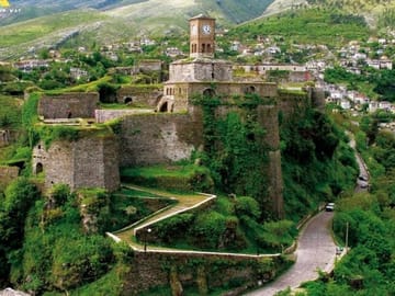 Day Trip to Gjirokastra, Saranda, and Ksamil from Tirana