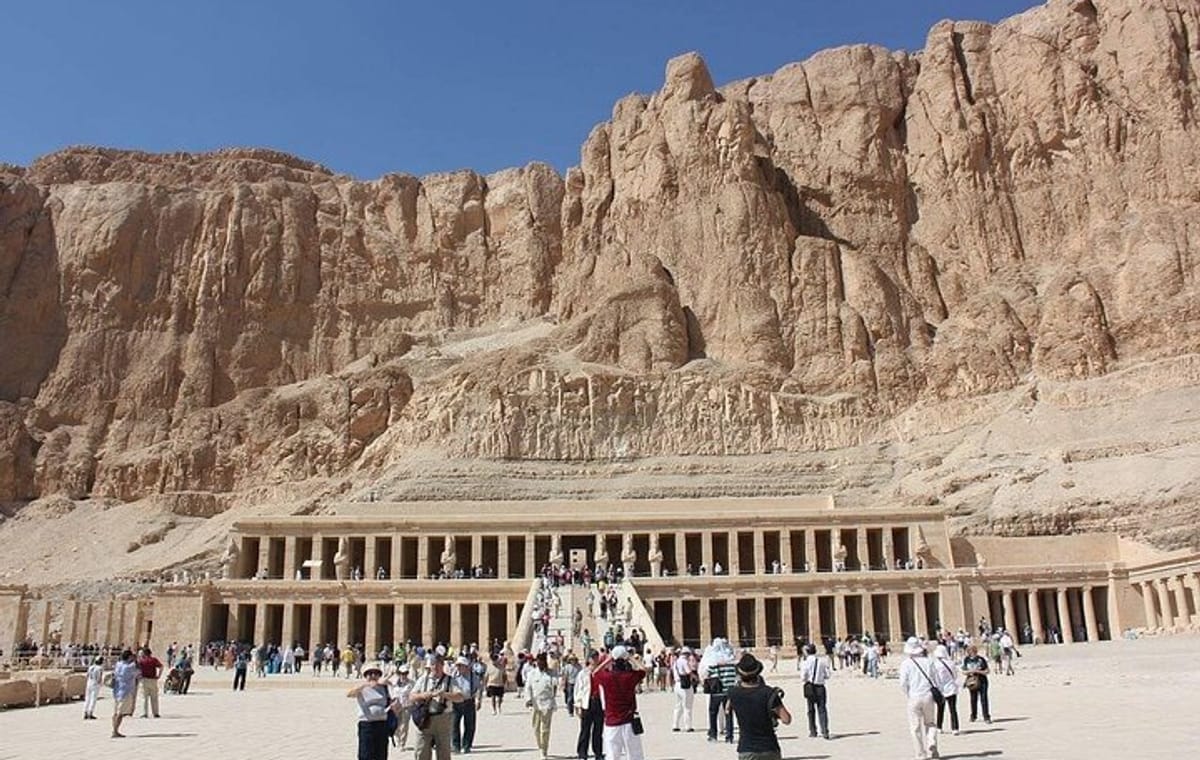 Full Day Tour to East and West Banks of Luxor