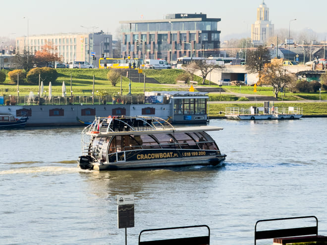 Krakow: Sightseeing Cruise on the Vistula River 9