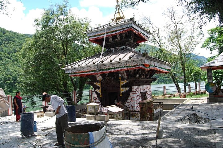 Pokhara: Private Sightseeing Tour with Sarangkot Sunrise Trip 6