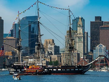 Boston Bus Tour: Explore Historic Landmarks and Cape Cod