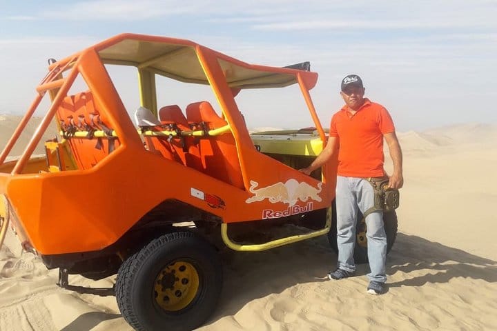 Buggy & Sandboard Adventure in Paracas 8