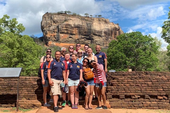 The Local Way – 7 Days Tour