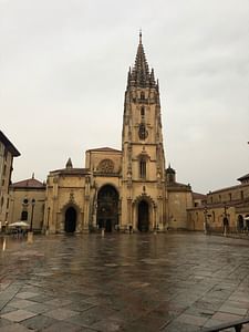 Tour Oviedo- Gijon Ribadeo - Playa Catedrales Taramundi - Oscos - Gijon - Oviedo