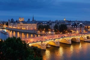 Paris - Bus Panoramic Night Tour 